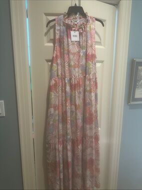 BB Dakota Sleeveless Floral Maxi Dress in Pink, White, Green